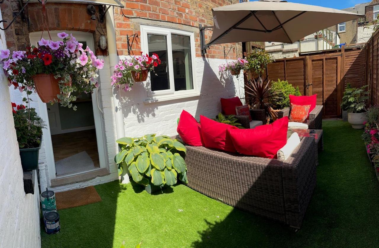 Self Contained Garden Flat Newly Refurbished Apartment Бридлингтън Екстериор снимка